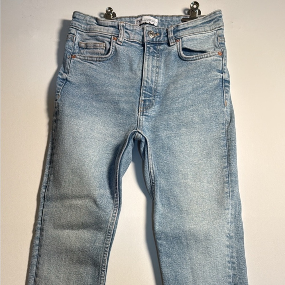 Zara women Sky Blue Straight Jeans